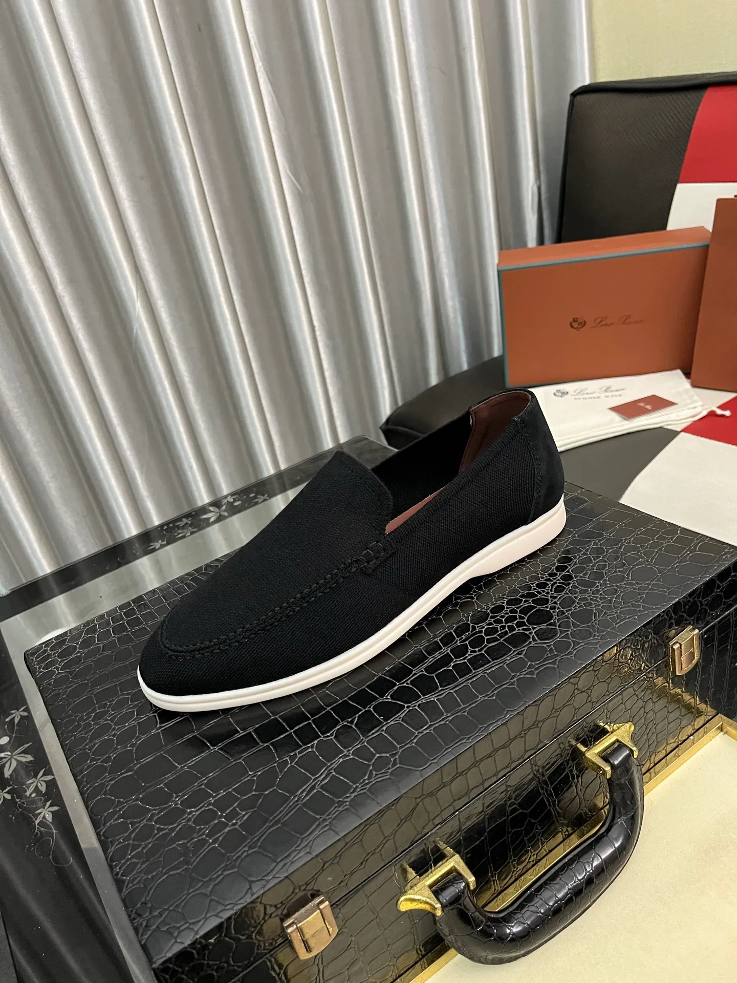 Men's men's shoes💰420⌚️⌚️Loro*Piana pure original 2025 soft and comfortable LP deerskin flat-soled casual star's same style slip-on Loaf men's shoes, size: 38-446️⃣colors available